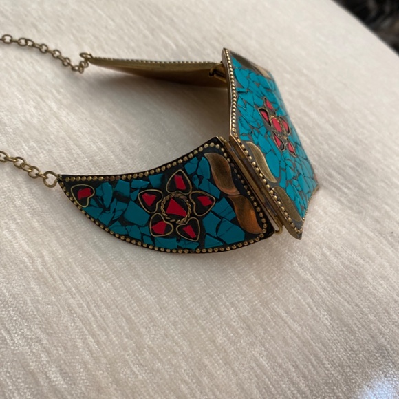 Necklace - Picture 4 of 4